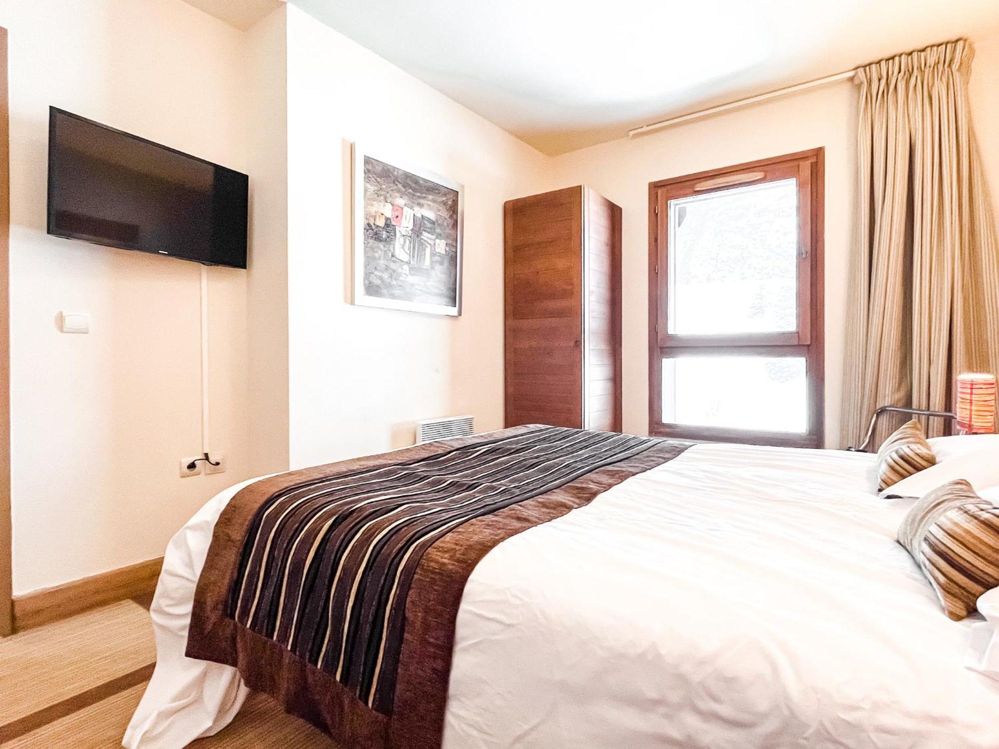 Large One-Bedroom Apartment, Wheelchair Adapted, Les Terrasses D'Eos 福勒恩 外观 照片