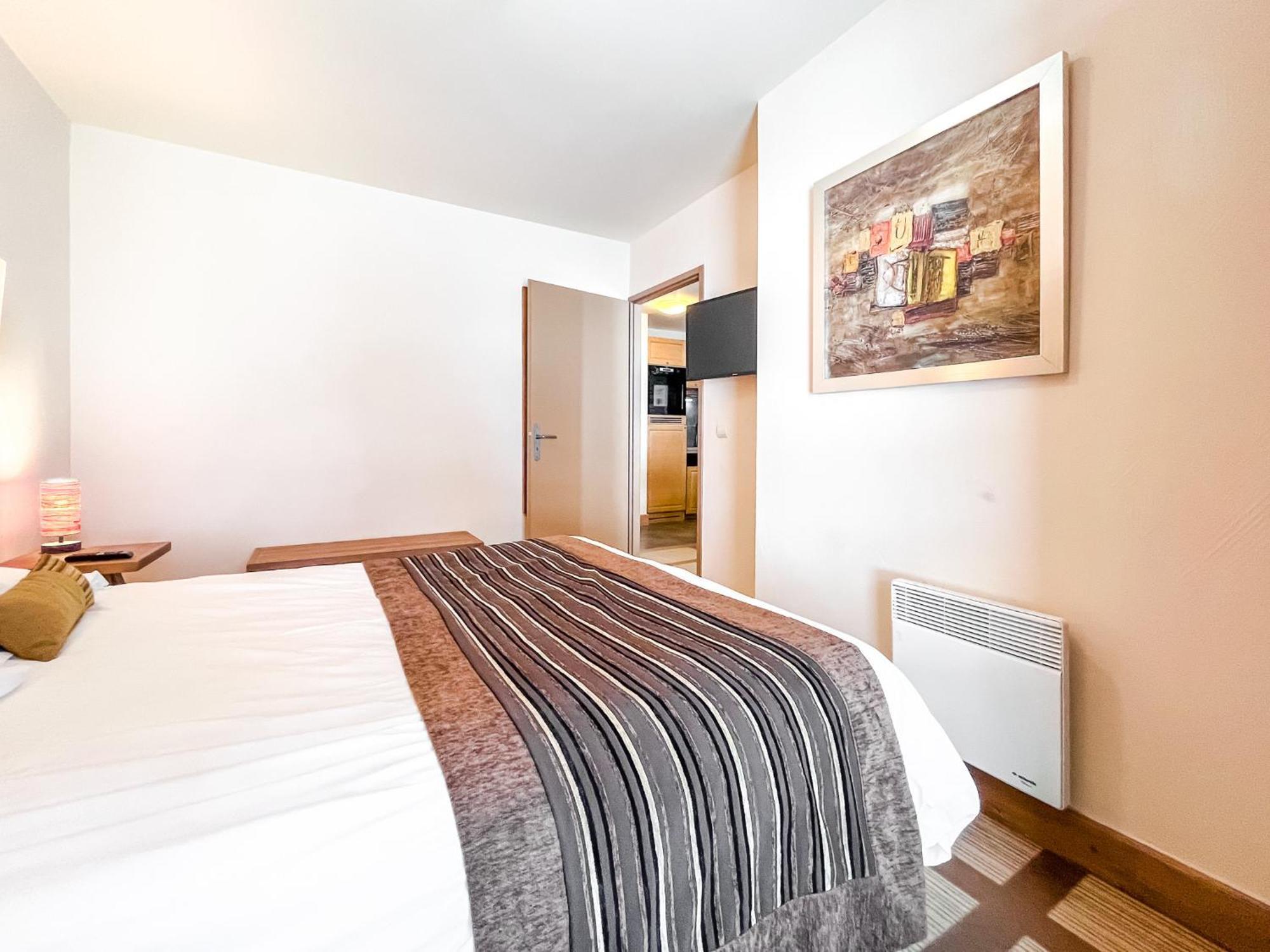 Large One-Bedroom Apartment, Wheelchair Adapted, Les Terrasses D'Eos 福勒恩 外观 照片